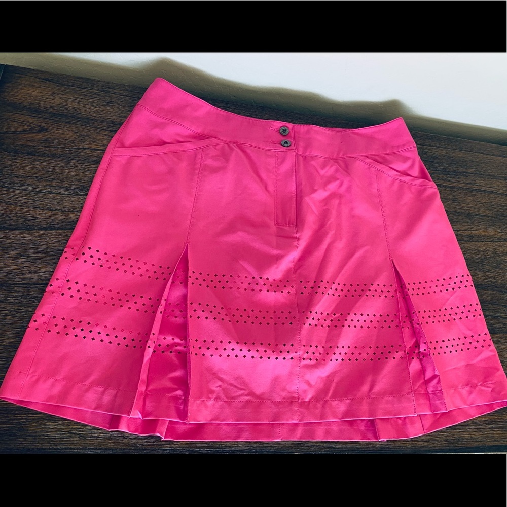 Chase 54 golf skort